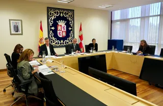 Reunión de la mesa de las Cortes | Miriam Chacón - ICAL