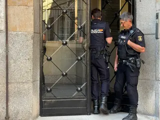 Intervención policial en la calle Perdones