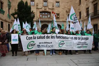 Concentración de CSIF ante la Subdelegación de Gobierno por Muface. Foto de archivo