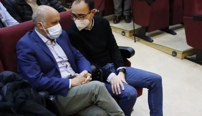 El secretario general del PSOE de Salamanca David Serrada con la dirección de UGT