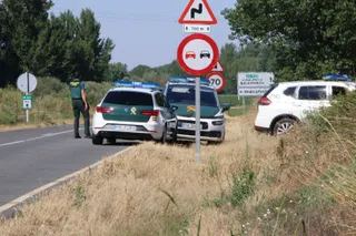 Guardia Civil en la carretera de Aldearrubia