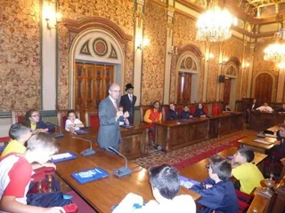 Visita de escolares a la Diputación