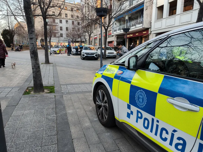 Un accidente en plaza España moviliza a varios efectivos municipales de Salamanca