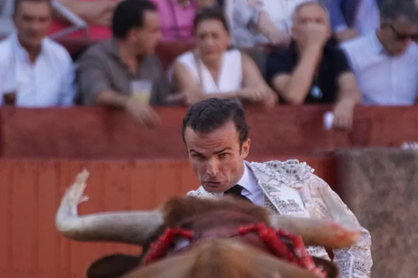 Damián Castaño con el toro de su regreso a La Glorieta, el primero del encierro de Vellosino