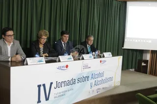 Conferencia sobre alcoholismo.