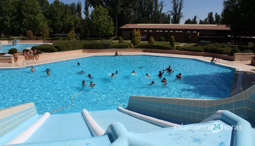 Piscinas y socorristas