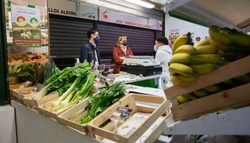El Grupo Municipal Socialista en el Mercado de San Bernardo