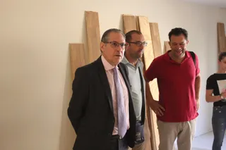 Fernando Carabias visita las nuevas obras de vivienda publica