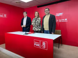 Intervención de Fernando Pablos, Rosa Rubio y Juan Luis Cepa en la sede del PSOE.