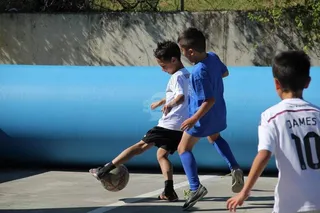 El hipermercado E. Leclerc celebra una convivencia deportiva de fútbol