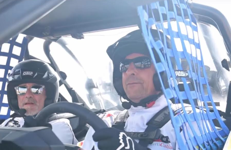 Pedro García Andrés Y José Carlos Prats Varillas En El Desierto De Merzouga en una carrera del pasado a&ntilde;o