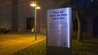 El alcalde de Salamanca, Carlos García Carbayo, participa en el acto de inauguración de la plaza del Cristo del Amor y de la Paz