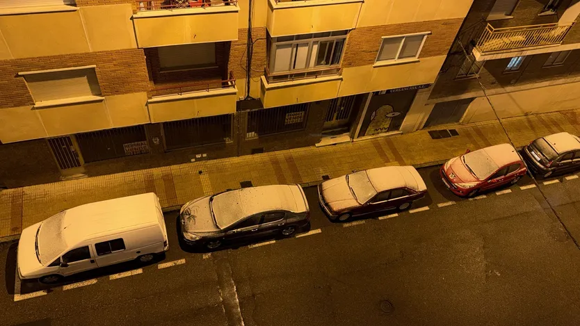 Coches con nieve en Salamanca