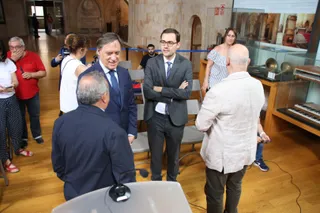 Carlos García Carbayo y Antonio Matilla, firman un convenio de colaboración en materia turística
