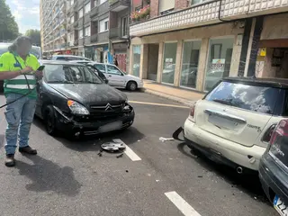 Cuatro vehículos implicados en un accidente en la avenida de los Comuneros