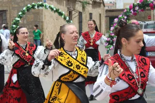 Misa y procesión en Villamayor