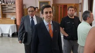Los administradores piden urgencia a la persona que quiera llegar a la UDS