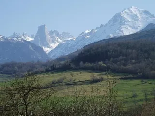 Silván anuncia el inicio del Plan de Ordenación del Parque Nacional de Picos de Europa