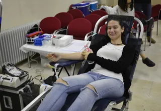 Campaña de donación de sangre en la Facultad de Ciencias Químicas.
