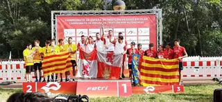 Oro de Castilla y León en Triatlón en edad escolar | FOTO TRIATLÓN CASTILLA Y LEÓN