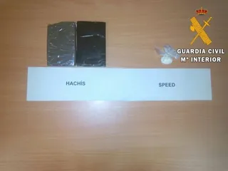 La Guardia Civil pilla con hachís y speed a un traficante en un control en Aldeatejada