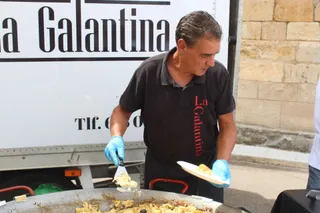 Mercado artesanal y tortilla en Valdelosa