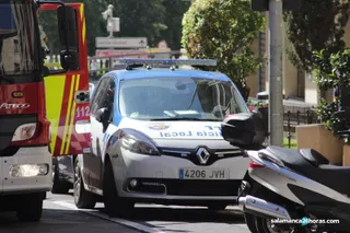 Bomberos en calle ancha (3)