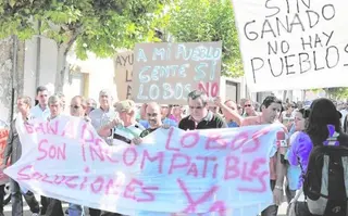 Se necesitan más permisos para abatir lobos. Iremos donde haga falta