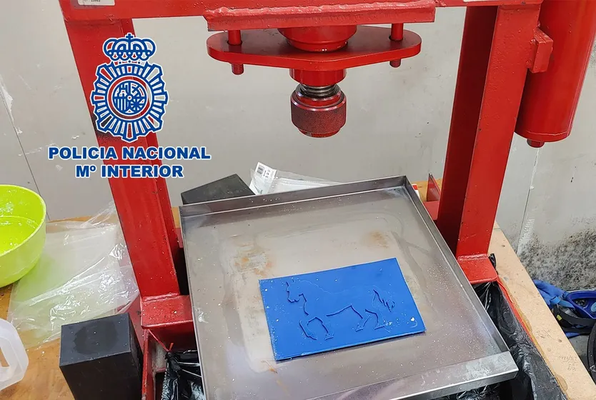 La droga se ocultaba en pintura