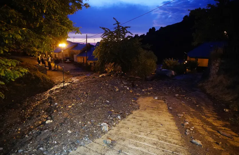 Riada en el pueblo de Manzanedo de Valdueza (León)