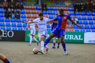 Diego Benito, en una acción contra el Langreo | FOTO SALAMANCA CF UDS