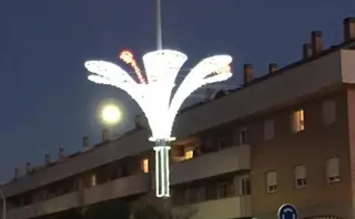 Imagen de archivo, luces navideñas de Santa Marta