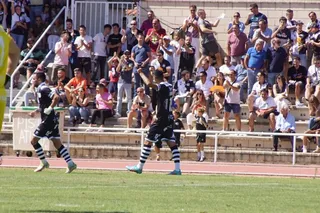Chapela celebra su gol ante el Linares | FOTO SALAMANCA24HORAS.COM