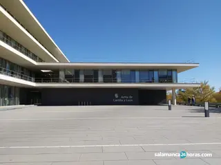 El edificio de la Junta Castilla y León en Salamanca. Fotos S24H