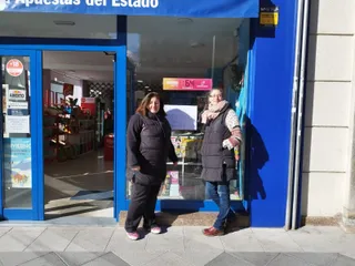 La Tahona de la Suerte. Administración de la avenida Federico Anaya, 19 que ha repartido un Primer Premio de 'El Niño'