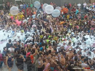 Fiestas en Santa Marta: chupinazo y desfile de peñas
