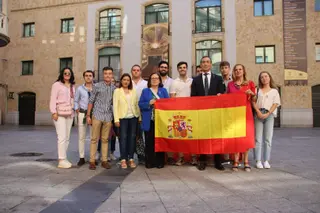 María Jesús Moro y Nuevas generaciones del PP en el Día de la Hispanidad