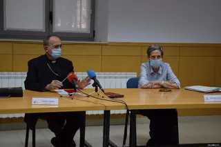 Obispo Carlos López y Presidenta de Cáritas Diocesana, Carmen Calzada