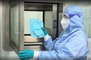 Trabajador de Mikrobiomilk - Archivo de Microbiomilk