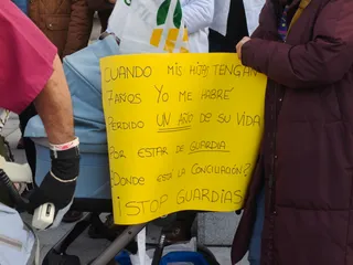 Los médicos se concentran en Salamanca a las puertas del CAUSA por la huelga de facultativos