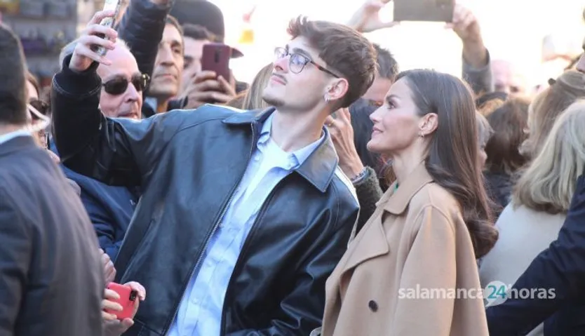 La Reina Letizia visita el Centro Internacional del Español.