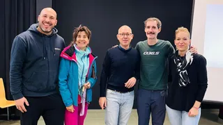 Izquierda a derecha Departamento Educación Física del Instituto Alberto Marcos Gracia, María José Rivas (jefa del Departamento), Manuel Hernández, leal, Bibliotecario y Juan Dual y María José, García Amaro, concejal de cultura.