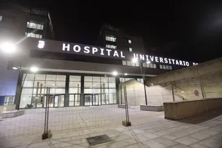 Hospital de Salamanca de noche