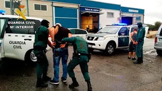 Cae una banda que almacenaba en Adanero y Cebreros coches que desguazaban y vendían en Polonia