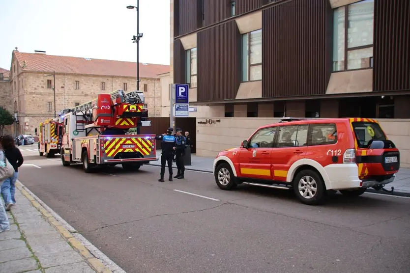 Incendio en el edificio multiusos de la USAL.jpeg