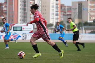 Cambil, ante la Arandina | FOTO CD GUIJUELO