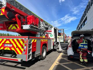 Bomberos de Salamanca actúan en el Hospital (2)