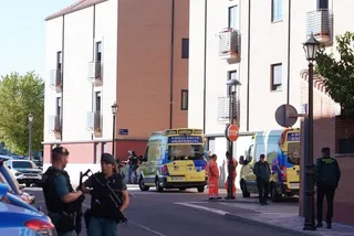 El presunto asesino de un varón en Santovenia de Pisuerga se atrinchera en su domicilio con un rehén. ICAL