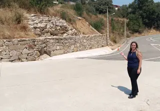 Santibáñez de la Sierra rehabilitación muro