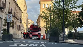 Bomberos en la plaza de los Bandos